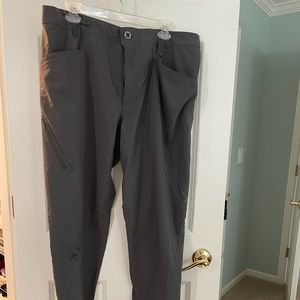 Men's Patagonia Pants- Size 36